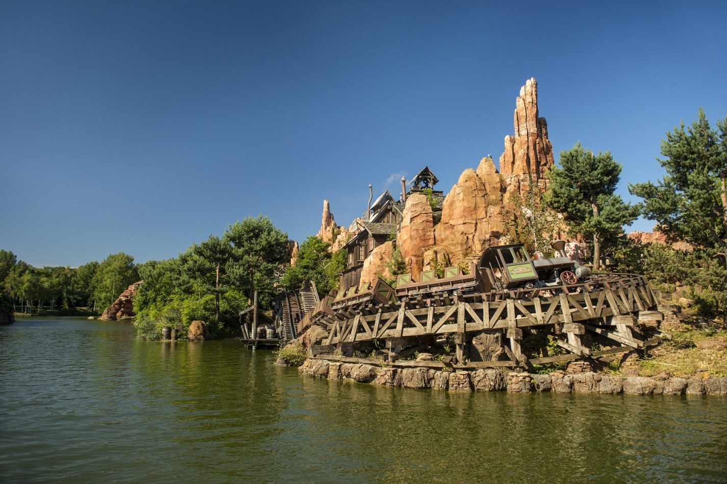 Disneyland® Park at Disneyland® Paris - Greatdays Group Travel