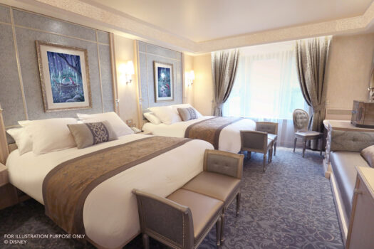 Disneyland® Hotel - Superior Bedroom