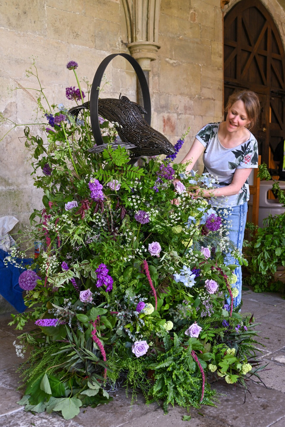 Salisbury Cathedral, Wiltshire 2022 Flower Festival (02) ©Photo