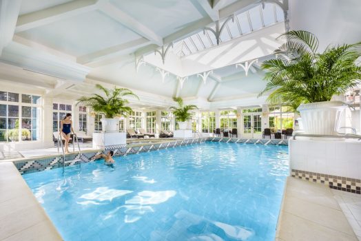 Disneyland® Hotel Swimming Pool ©Disney