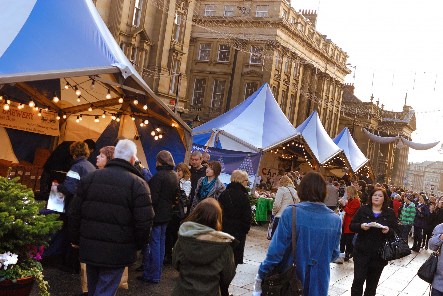 Newcastle Christmas Markets FESTIVE GROUP TOUR