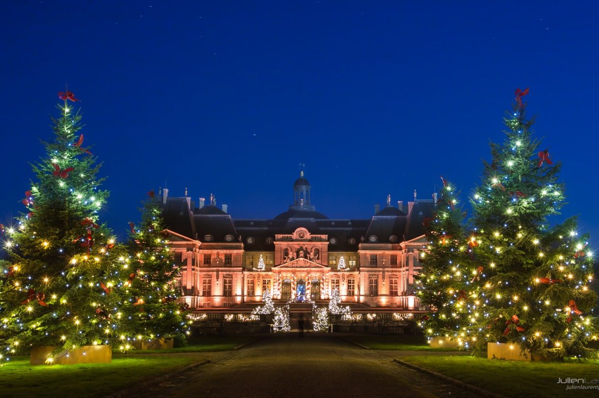 Festive Paris and Ch teau de Vaux le Vicomte Greatdays Group Travel