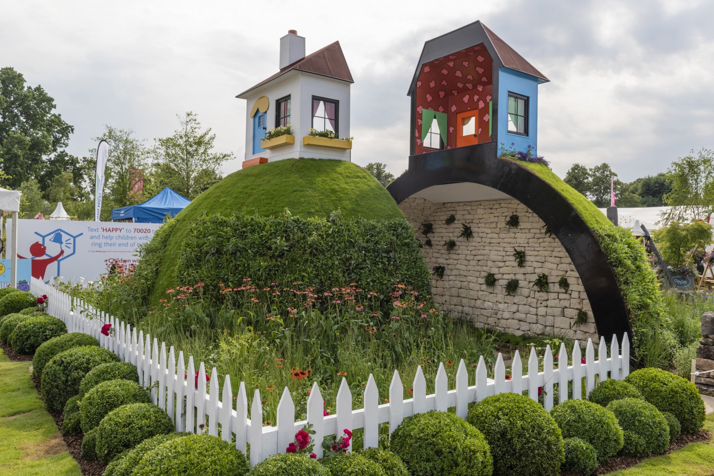 Rhs Hampton Court Place Flower Show Surrey The Children With